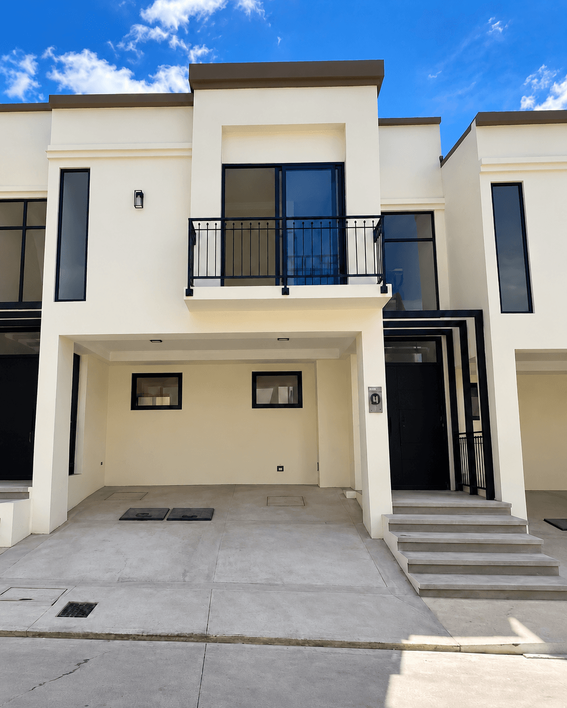 Fachada de la casa en Residencial Vitali